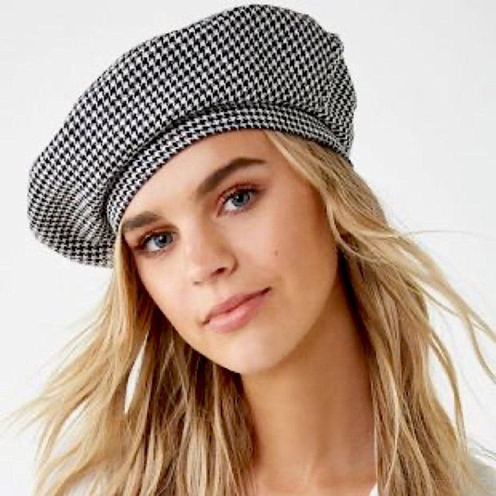 For­ev­er 21 Houndstooth Print Beret NWOT